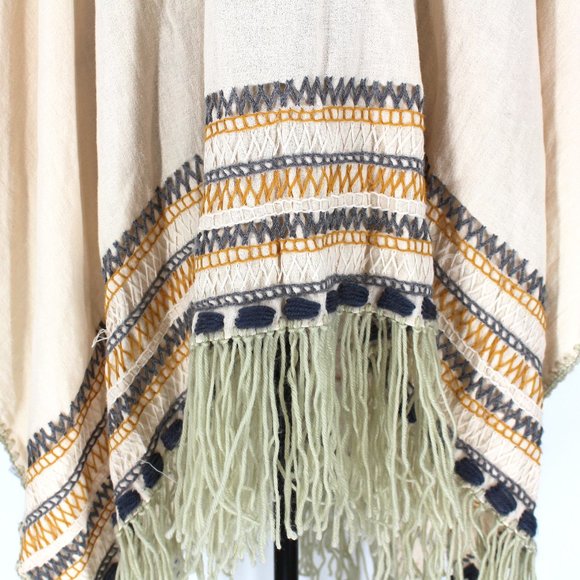 Johnny Was Biya Cream Aro Cotton Linen Embroidered Poncho Wrap Fringe Trim S NEW - Picture 6 of 9